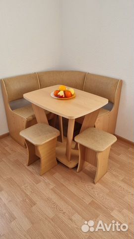 Кухонный уголок, стол, 2 стула