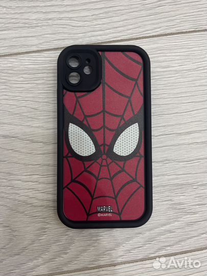 Чехол на iPhone 11