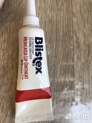Лечебный бальзам для губ blistex