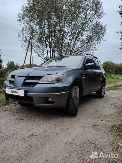 Mitsubishi Outlander, 2004