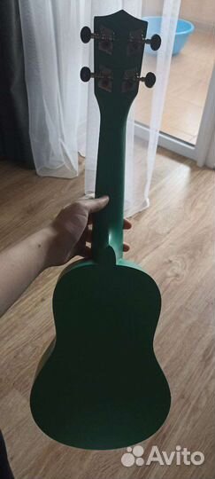 Укулеле и чехол