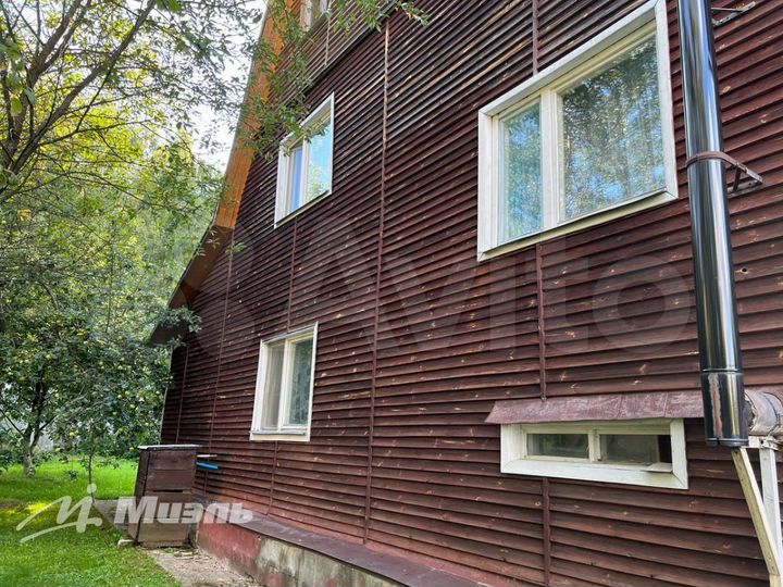 Дача 181,1 м² на участке 6 сот.