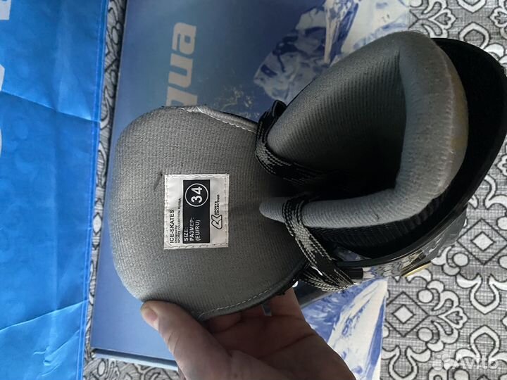 Коньки хоккейные 