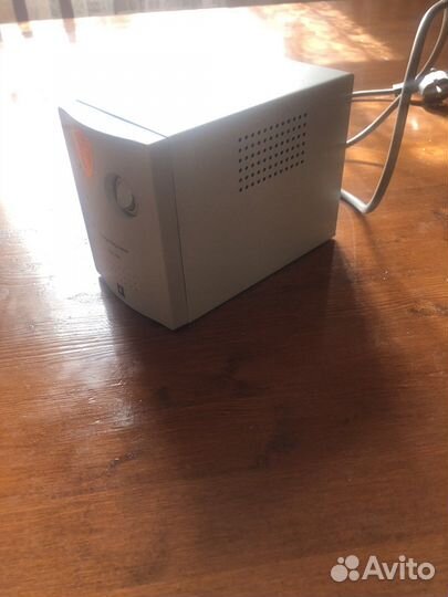 Defender voltage regulator 600 VA