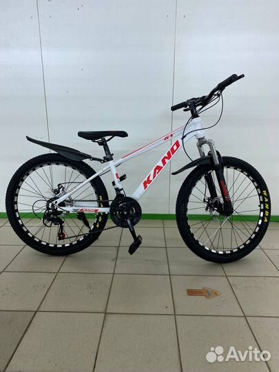 Велосипед горный бело-красный