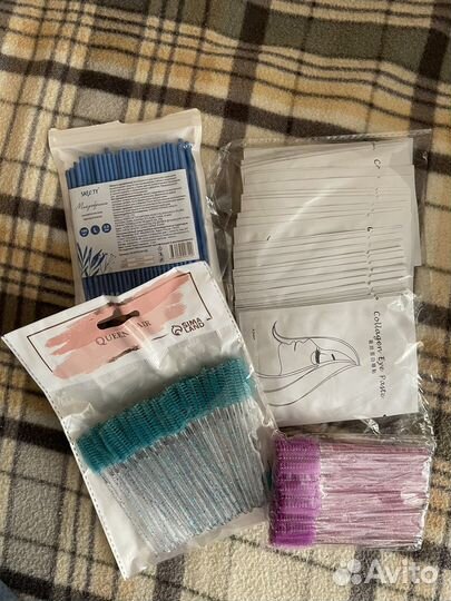 Щеточки для ресниц и бровей