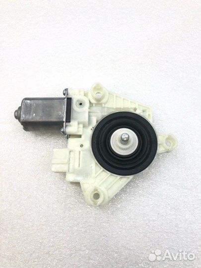 Моторчик стеклоподъемника передний левый