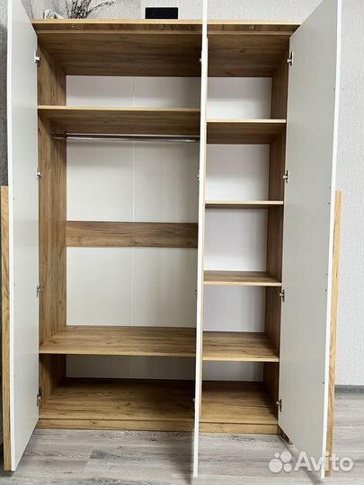 Шкаф распашной