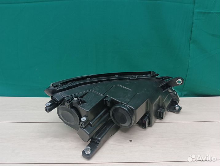 Фара левая Volkswagen Tiguan 1 2007-2016