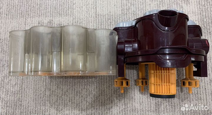 Пылесос Samsung с аквафильтром SD 9480