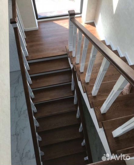 Лестница из массива бука дуба ясеня