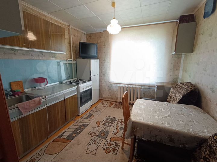 2-к. квартира, 52 м², 4/9 эт.