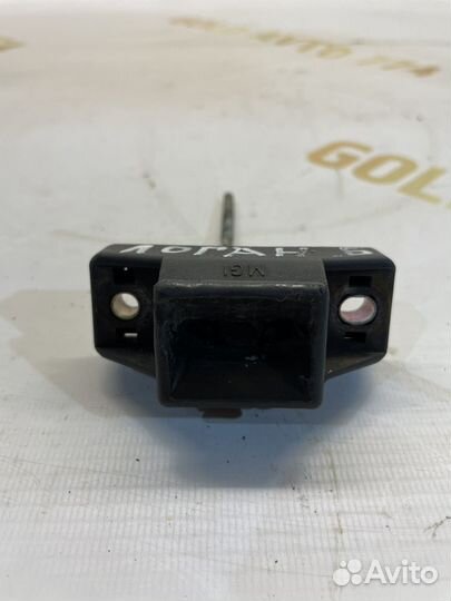 Замок багажника Renault Logan 1