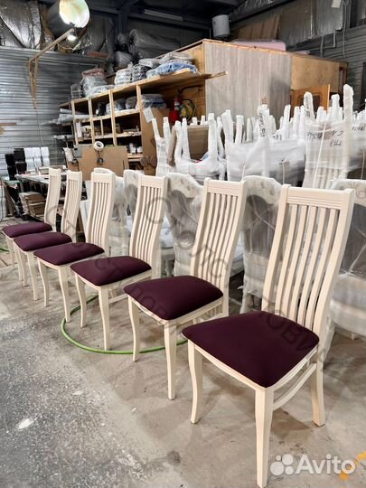 Столы и стулья