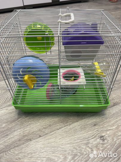 Клетка для хомика со всеми принадлежностями