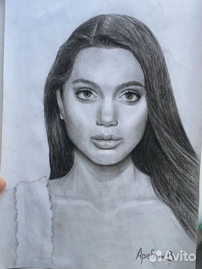 Преподаватель рисунка и живописи