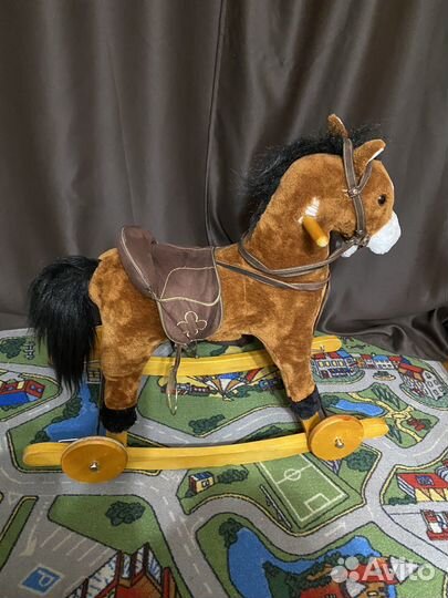 Музыкальная каталка-качалка 