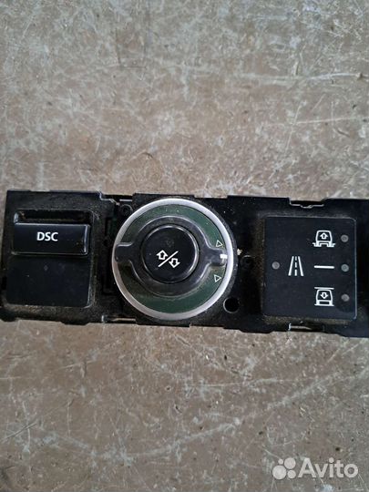 Блок кнопок подвески на Range Rover Vogue