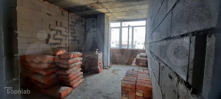 2-к. квартира, 79 м², 10/10 эт.