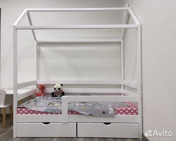 Детская кровать домик из сосны