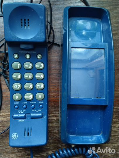 Мобильный телефон