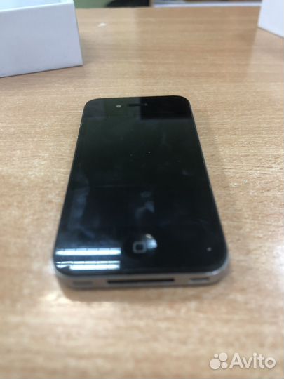 iPhone 4, 16 ГБ