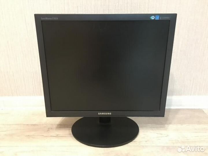 Монитор Samsung E1920NR