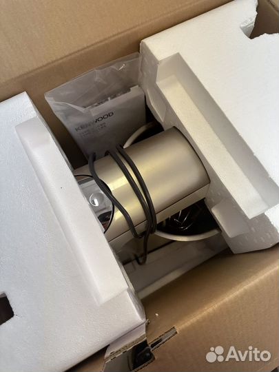 Кухонный комбайн kenwood