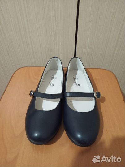 Туфли для девочки 31 р