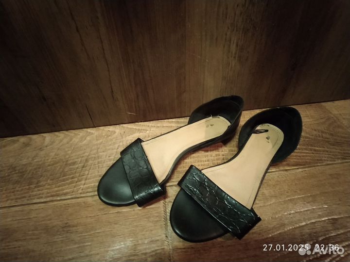 Босоножки женские