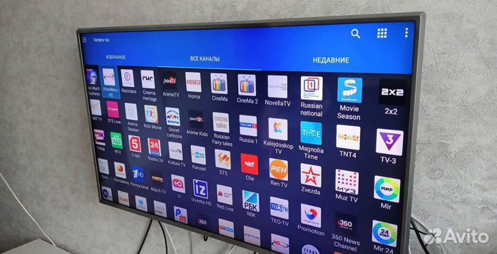 Андроид тв приставка Tanix W2 4/32 (тв+кинобеспл)