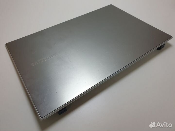 Крышка матрицы Samsung NP300V5A, SuperSlim