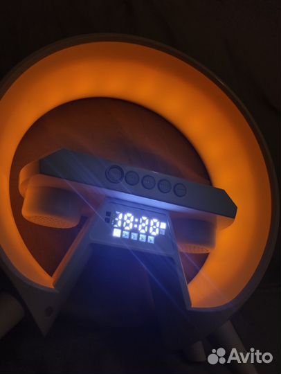 Колонка-лампа