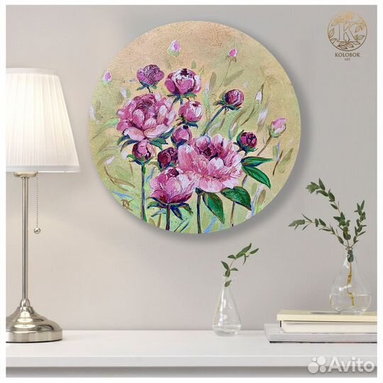 Круглая картина «Пионы»