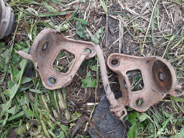 Кронштейн крепления задней балки ваз 2115 комплект