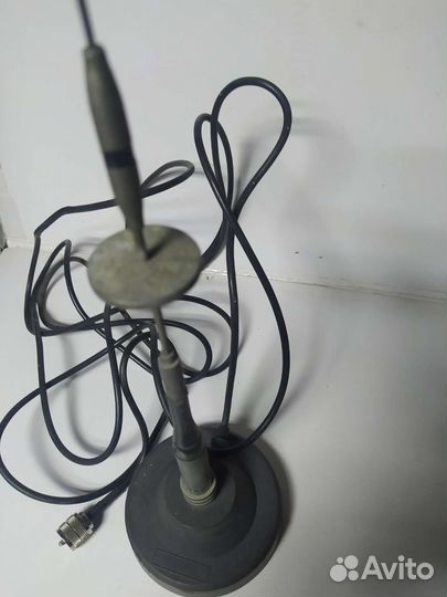 Антенна на магните