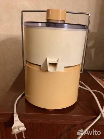 Соковыжималка нектар