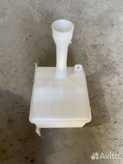 Бачок стеклоомывателя