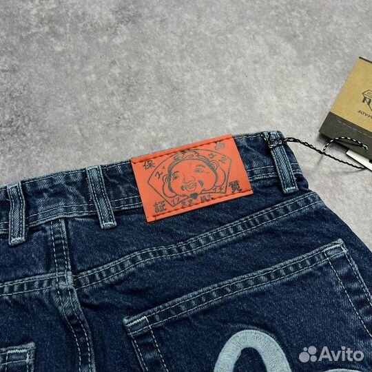 Джинсы Evisu широкие