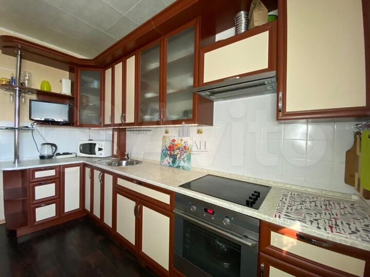 3-к. квартира, 93,3 м², 6/6 эт.