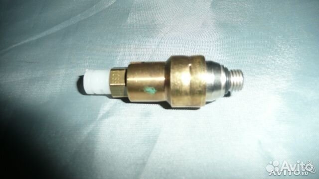 Клапан пневмоамортизатора Audi A8 А6