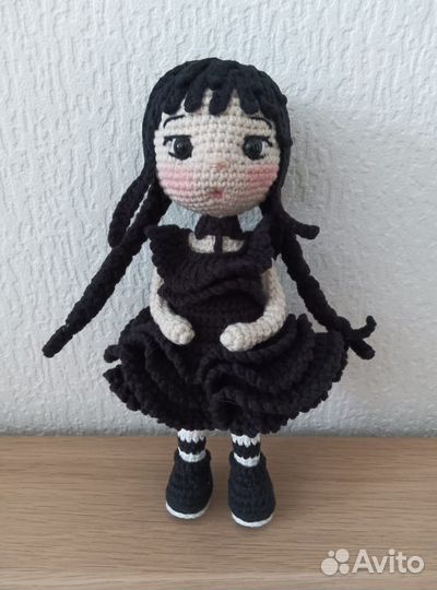 Кукла Уэнсдей Wednesday ручной работы вязаная