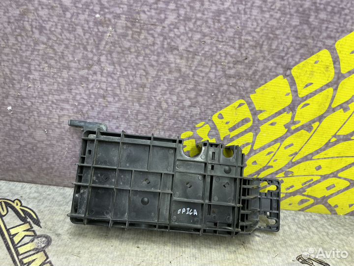 Крышка блока предохранителей двигателя Эпика Epica