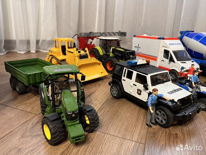 Машинки Bruder