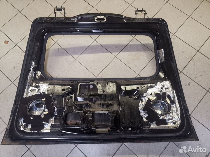 Дверь багажника Cadillac Escalade gmt 900