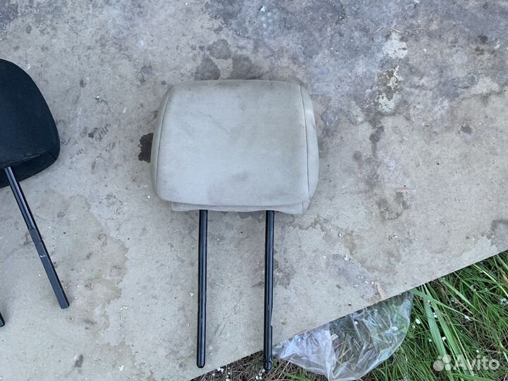 Подголовник передний scenic 2