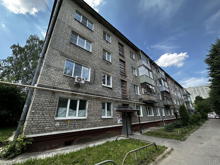 2-к. квартира, 45 м², 4/4 эт.