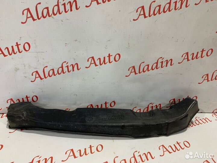 Уплотнитель крыла передний правый Ford Focus 3 1.6