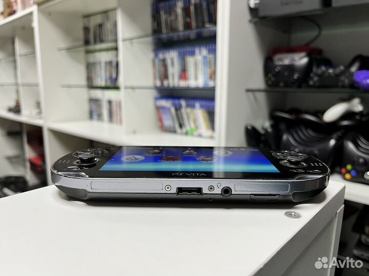 Sony ps Vita + 64гб + 22 игры
