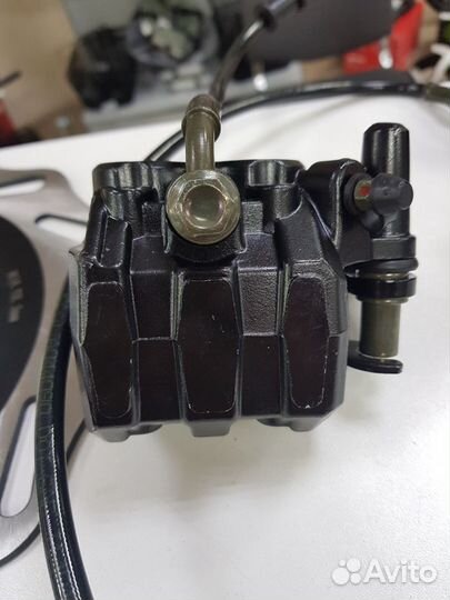 Передний тормозной механизм в сборе(Racer Ranger)